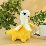 Bananasaurus crochet pattern