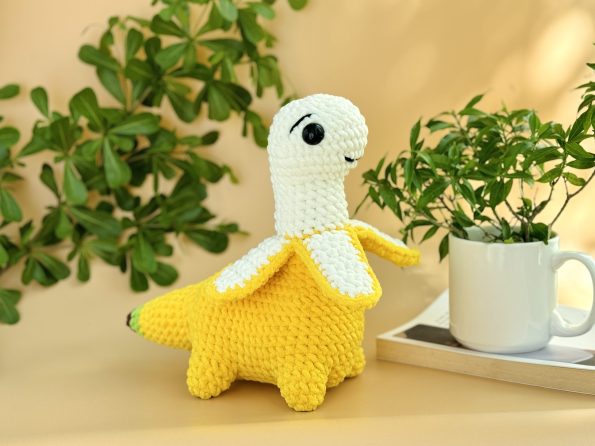 Bananasaurus crochet pattern