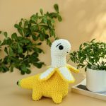 Bananasaurus crochet pattern